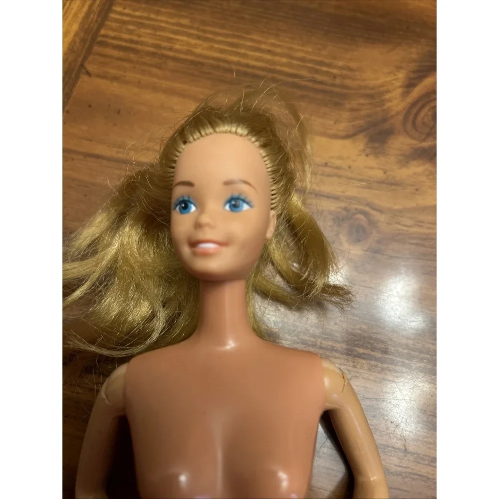 Mattel Vintage 1966 Barbie Dirty Blonde Taiwan‎
